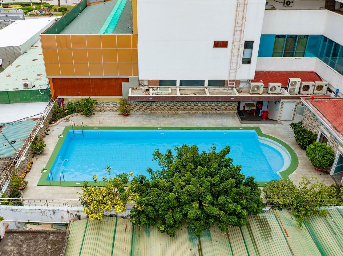 Hồ bơi